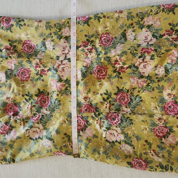 Laura Ashley 80’s Vintage Floral Sheath Dress - Picture 5 of 11